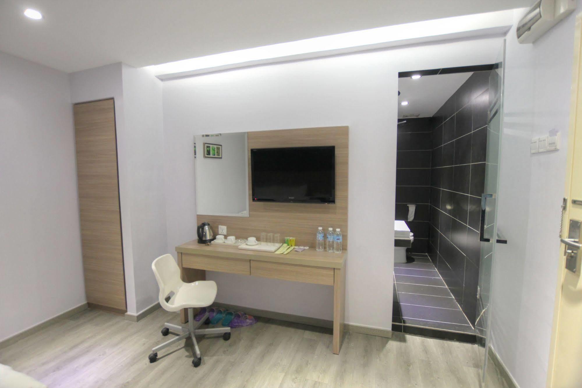 Hotel 99 Pusat Bandar Puchong Eksteriør billede